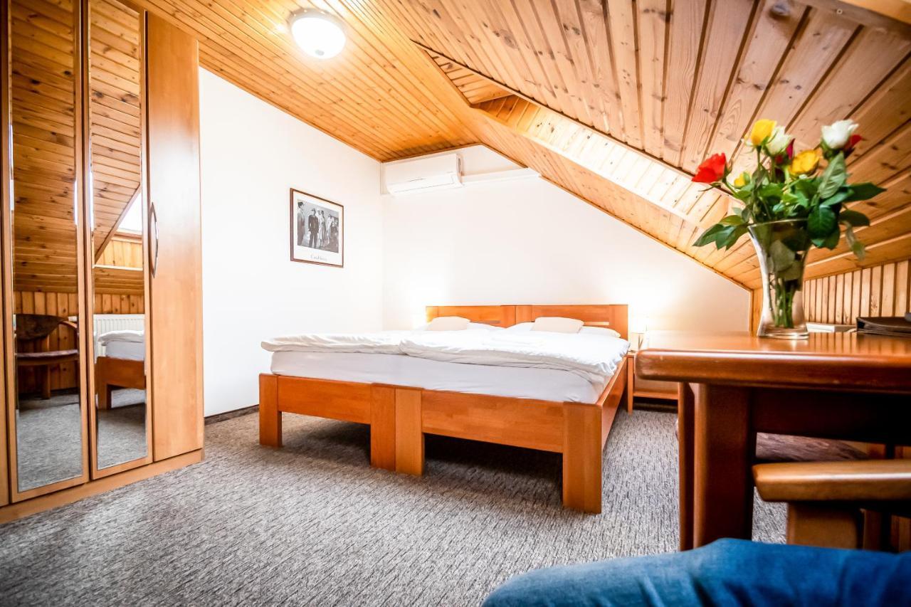 Hotel Squash Centrum Prievidza Luaran gambar