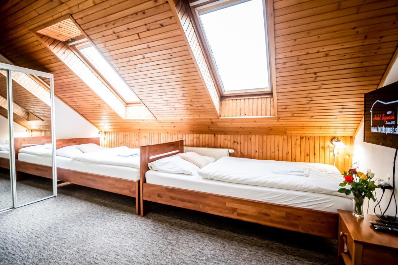 Hotel Squash Centrum Prievidza Luaran gambar
