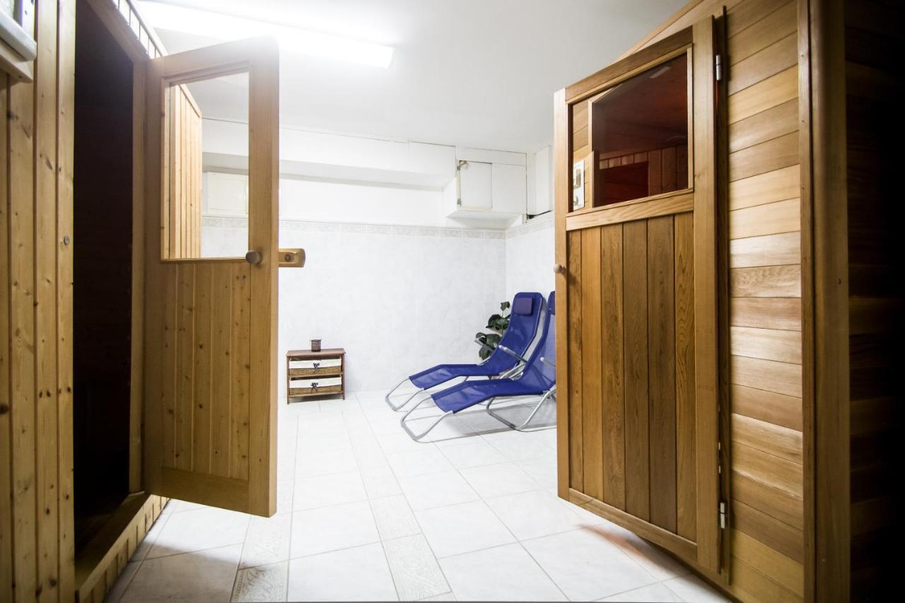 Hotel Squash Centrum Prievidza Luaran gambar